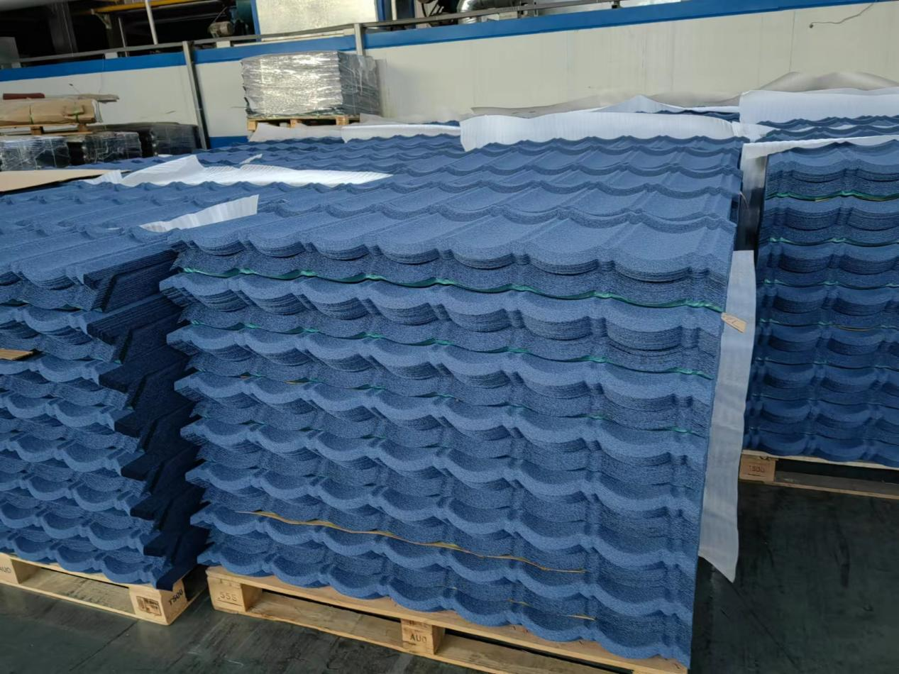 The color stone coated roofing is on the way to shipment